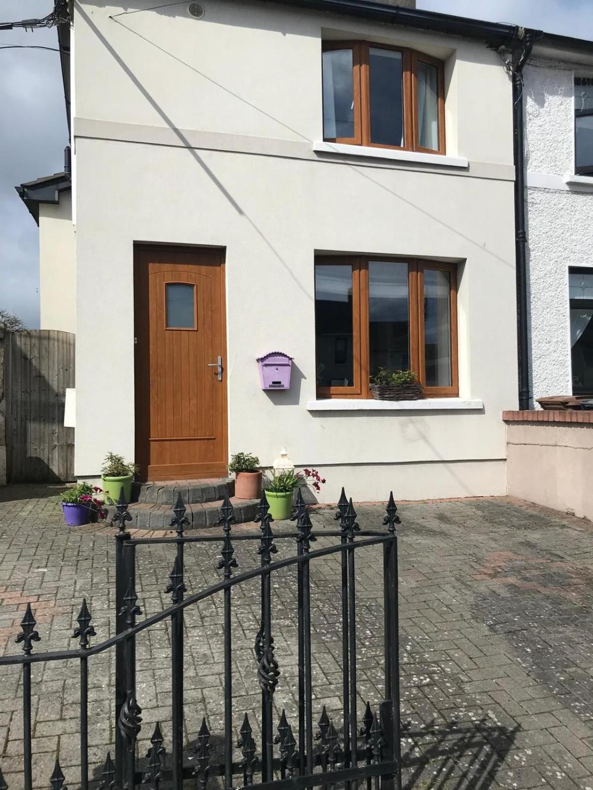 Spacious 3 Bed Townhouse In Dublin 12 Exterior foto